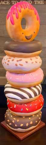 Jader Small Stacked Donuts Table Top Statue