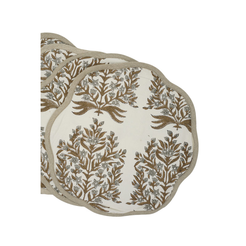 Fabdivine 15"Sophisticated Scalloped Placemats - Vrindavan