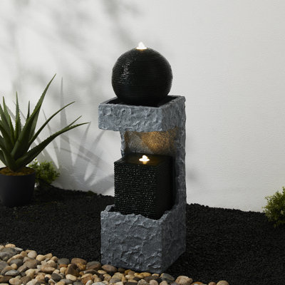 Fontaine Ayita en résine avec lumière