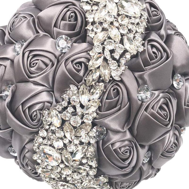 Mariage et bouquet de quinceanera fleur de satin rose avec cristal strass scintillant , gris