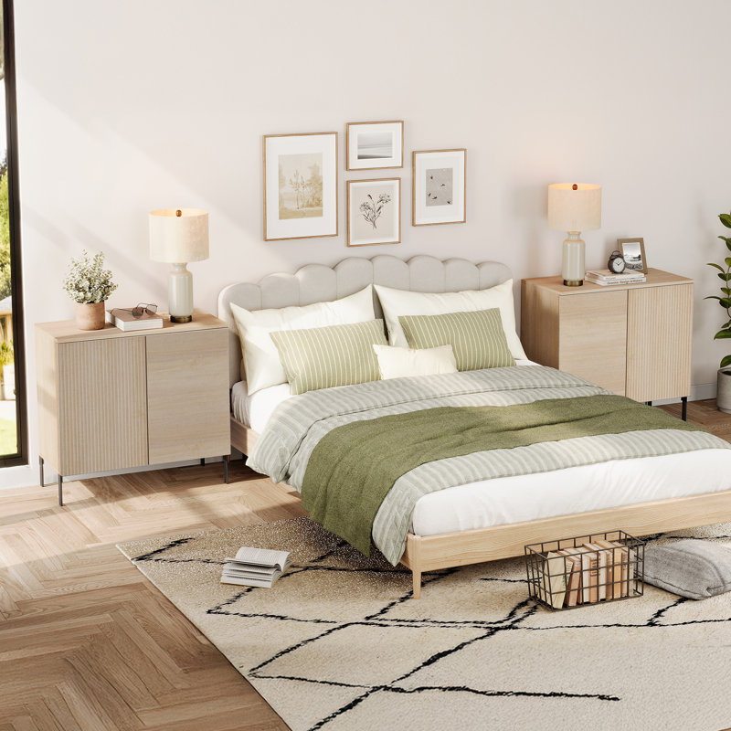 Ensemble de 2 tables de chevet en bois avec portes, grande table de bout, table de chevet Reeded Design Union, Beige
