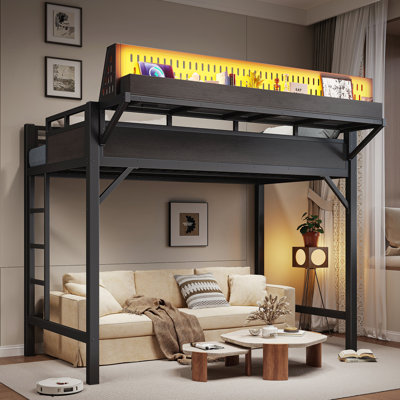 Structure de lit simple de taille mezzanine avec tablettes de rangement, panneau perforé, ports USB et lumières DEL, lit mezzanine en métal, sécuritaire et robuste, noir