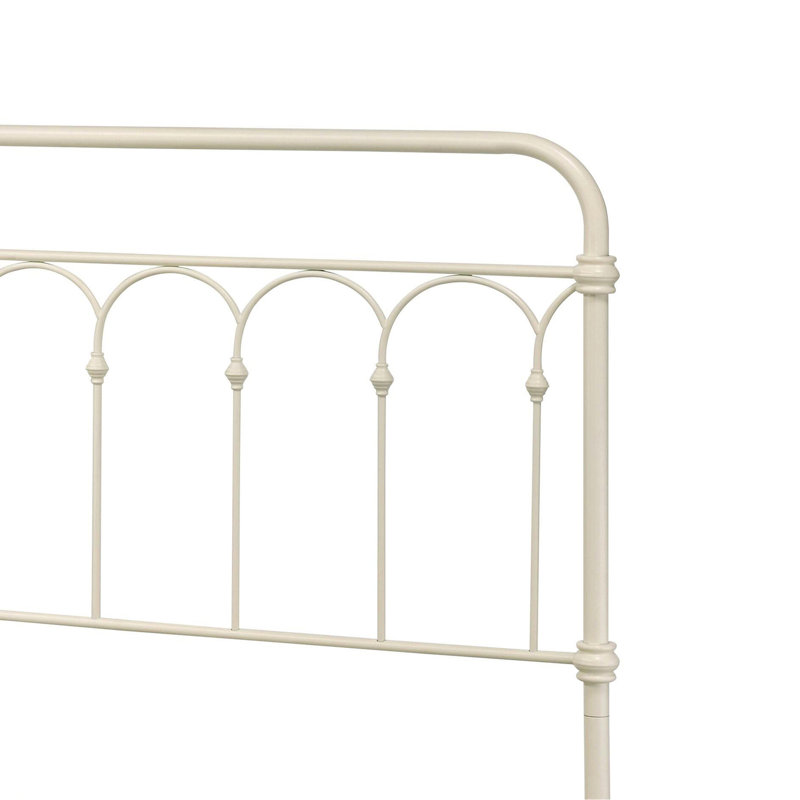 Lit double blanc, support en métal robuste et cadre classique à aspect fuselé avec design pour le confort