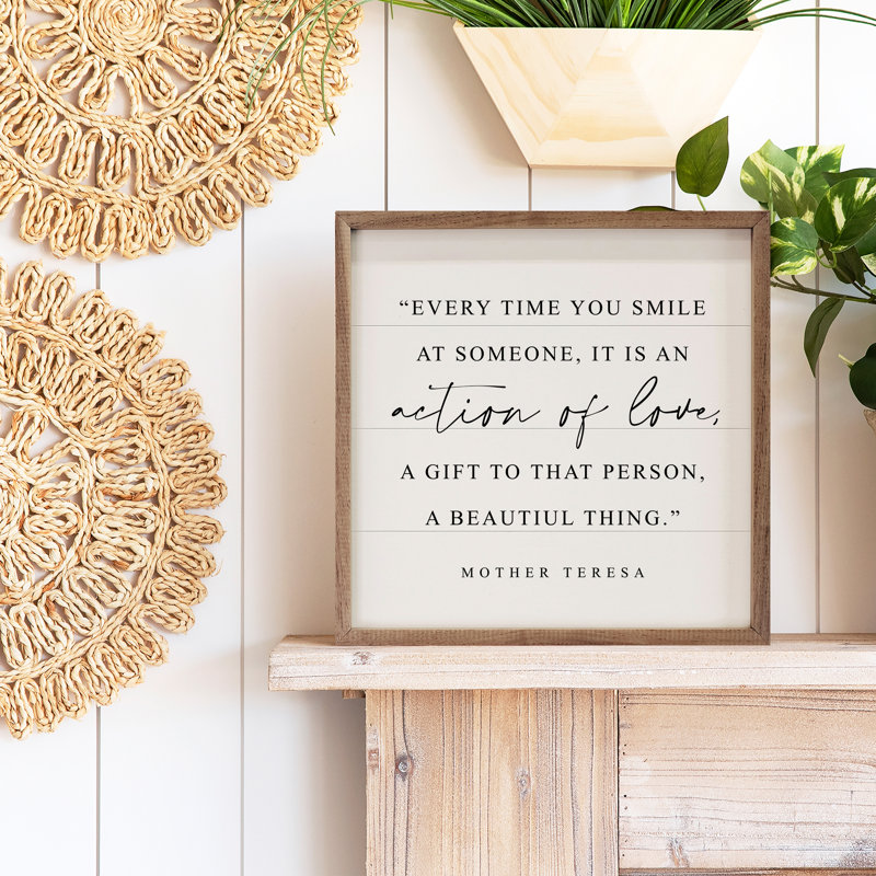 Action of Love - blanc, H 4 po x l 4 po x P 1 po