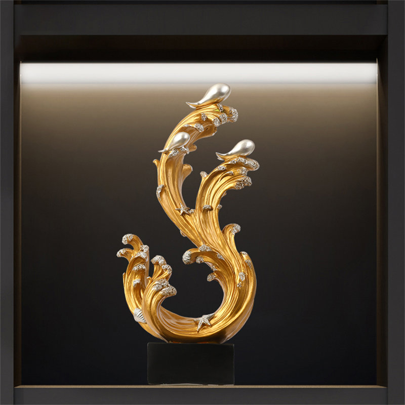 Ornement artistique, H 10,63 po x l 2,76 po x P 5,12 po, Or