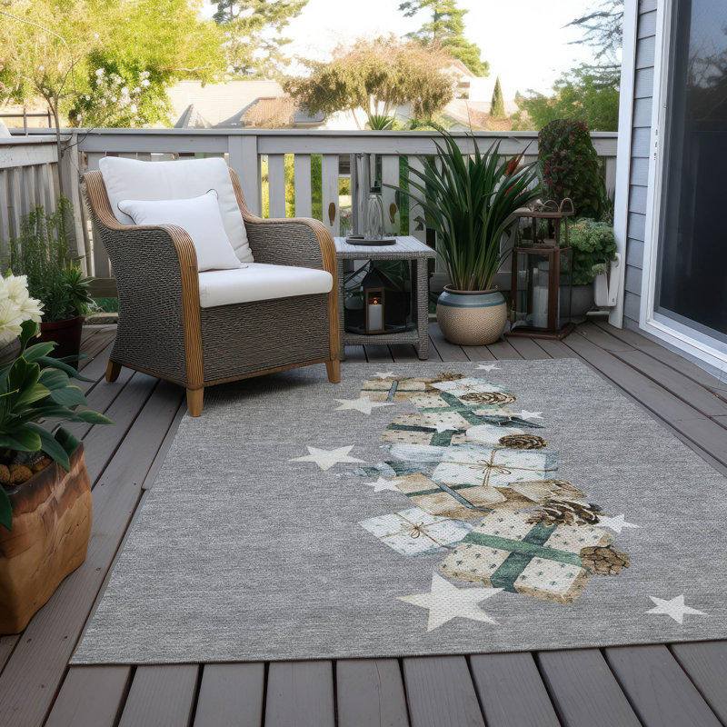 Machine Washable Indoor/Outdoor Christmas Presents Xhevrie Gray Rug, Rectangle 3' x 5'