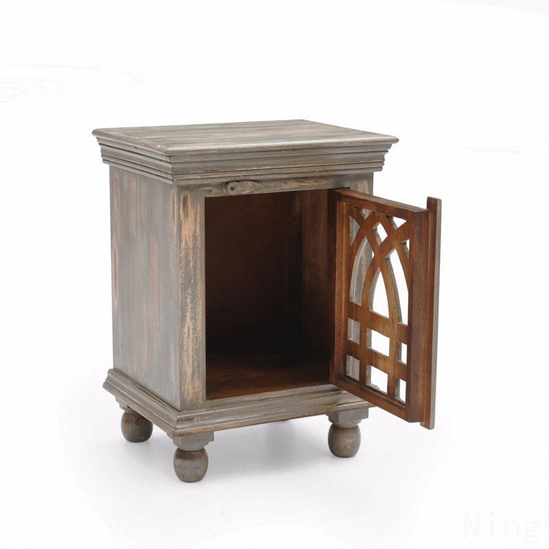Table de chevet en bois gris antique