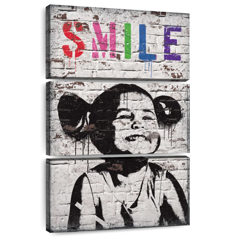 Leisha, fille souriante, H 38 po x l 24 po