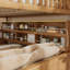 Lit superposé double au-dessus de grand lit double avec rangement intégré et éclairage personnalisable-2065696957