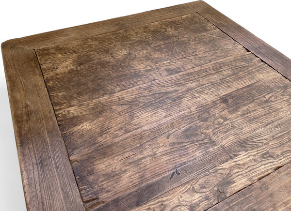 Table de salle à manger carrée antique de la fin du 19e siècle
