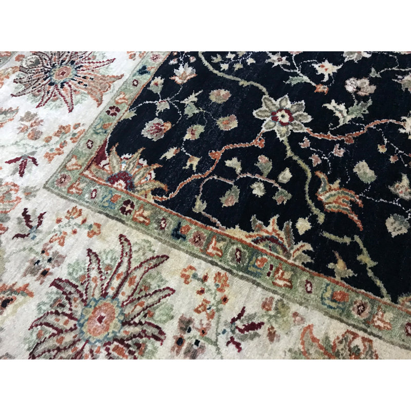 Sona Hand Woven Wool Oriental Area Rug