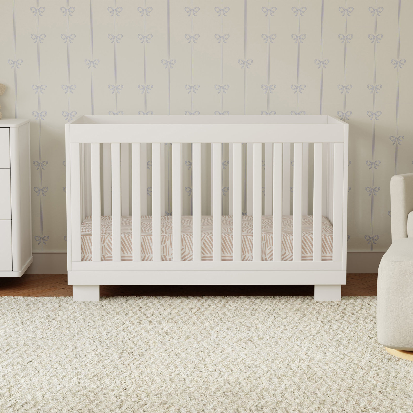 Modo Pine 3-in-1 Convertible Crib, White