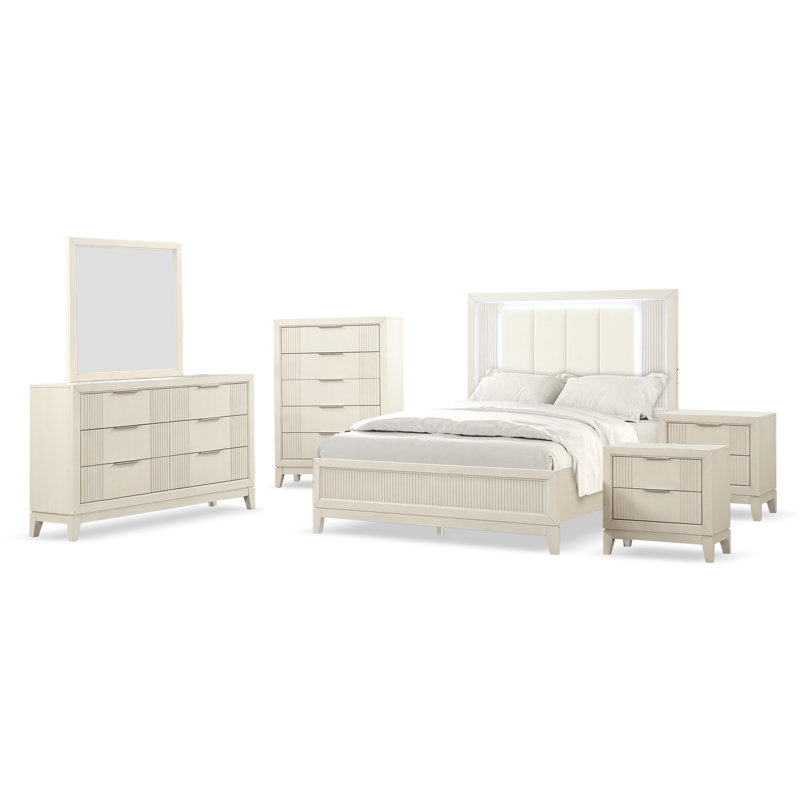 Groseiller 3-Piece Bedroom Set, King, 6 Pcs: Bed, 2 Nightstand, Dresser, Mirror, Chest