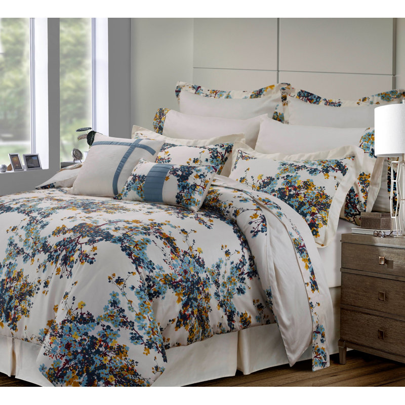 Floral Comforter, Queen