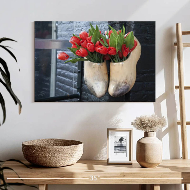 Tulipes en sabots, H 16 po x l 24 po