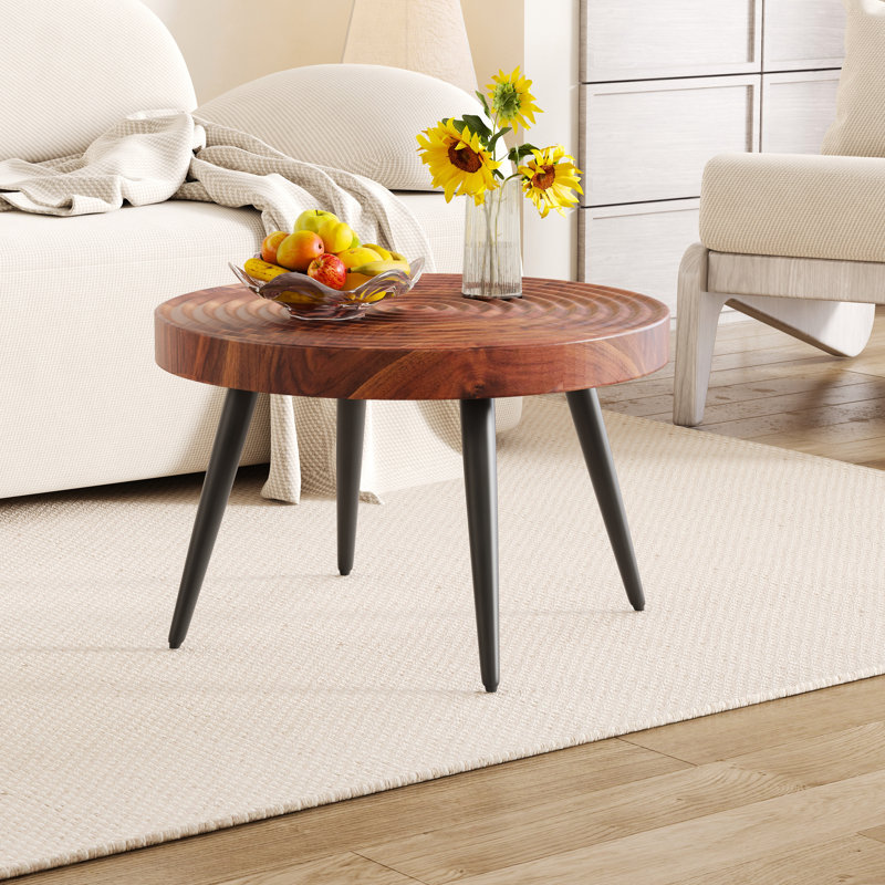 Table basse ronde de style moderne pour le salon, finition naturelle brun noisette, résistance à l'eau par moulage par aspiration, texture, support en métal noir pulvérisé, pieds réglables