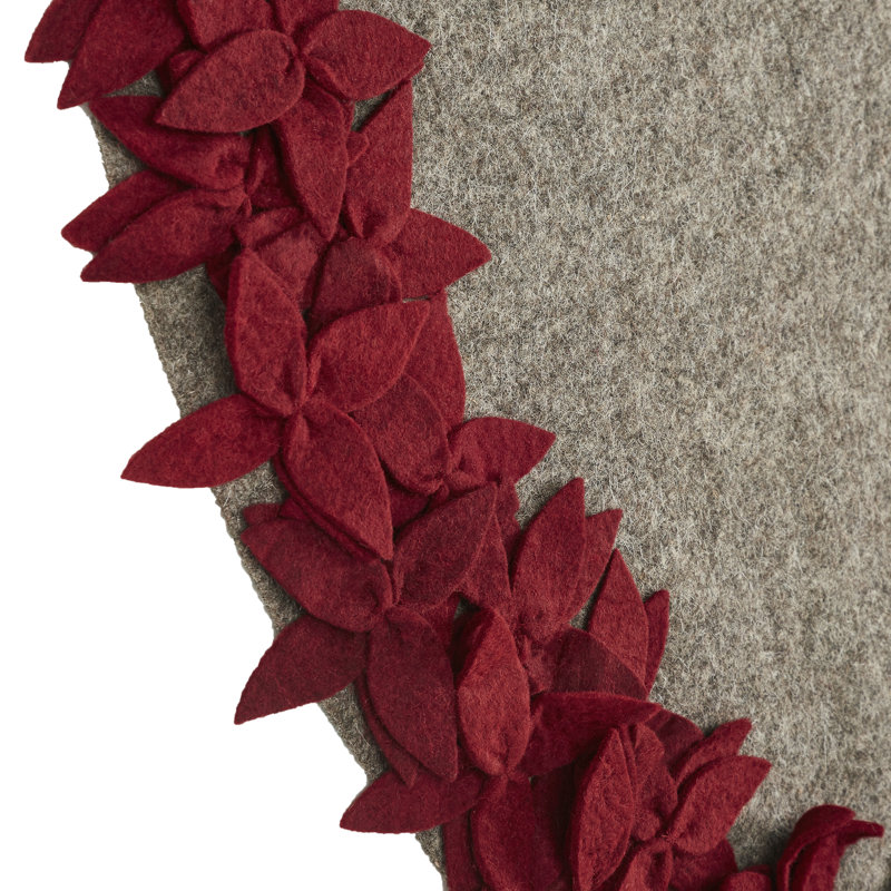 Jupe d'arbre de Noël à chevauchement de fleurs - naturel avec rouge - 60 po
