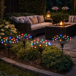 Jeu de 6 lumières à piquet pour l'extérieur à changement de couleur solaire Twilight, 60 DEL (10 têtes chacune) - Éclairage de jardin et de sentier, paquet de 6