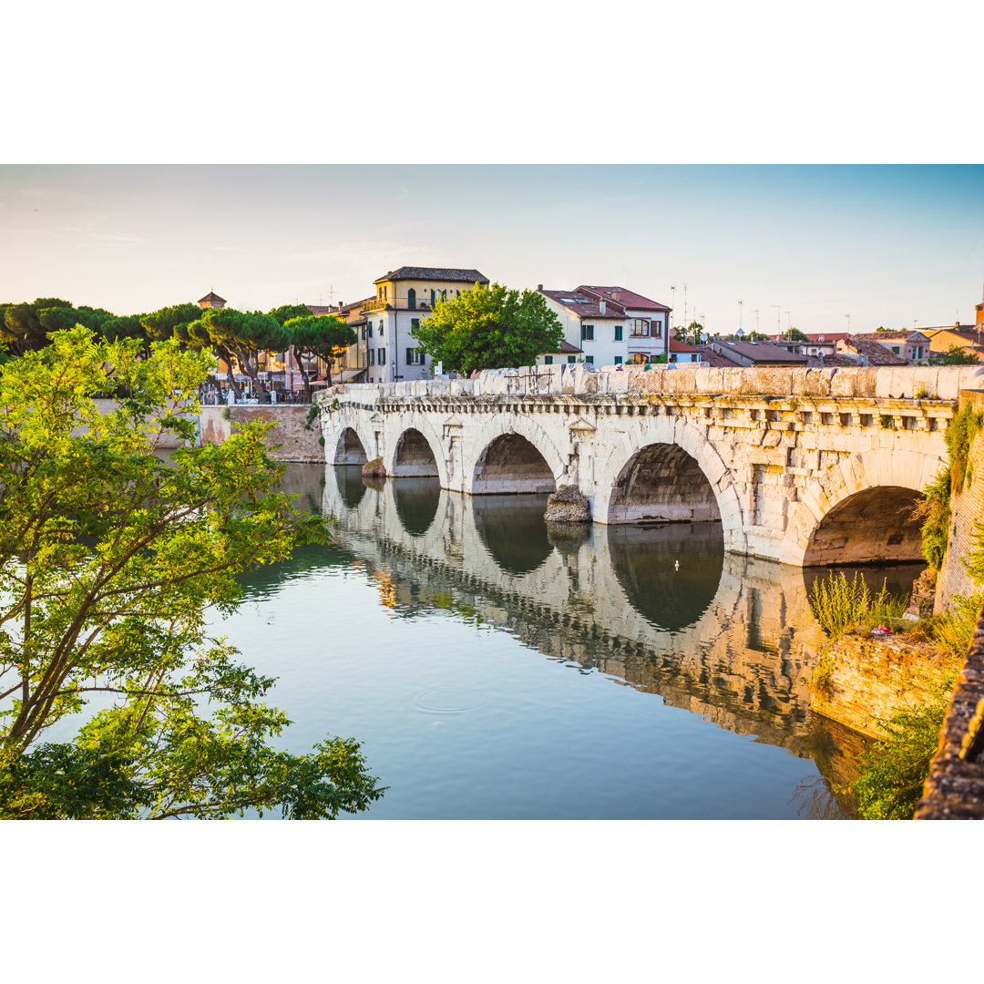 Die Brücke des Tiberius in Rimini - Kunstdrucke auf Leinwand