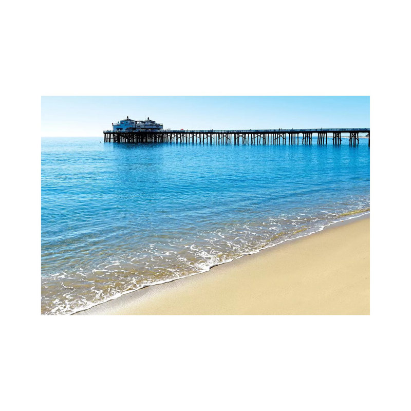 «Pier Malibu Beach I» par Susanne Kremer - Photographie sur toile tendue, H 8 po x l 12 po x P 0,75 po
