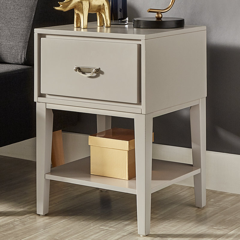 Zaydon 18'' W Nightstand, Silver Birch