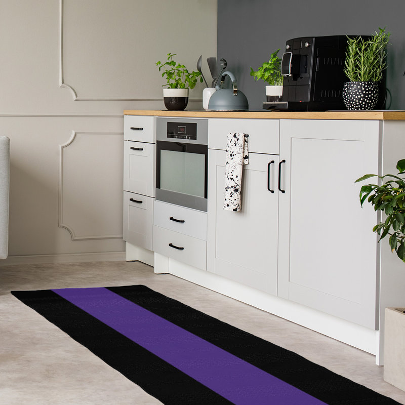 Tapis mauve/noir, Tapis de couloir 2 pi 6 po x 8 pi