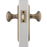 New York Plate with New York Door Knob