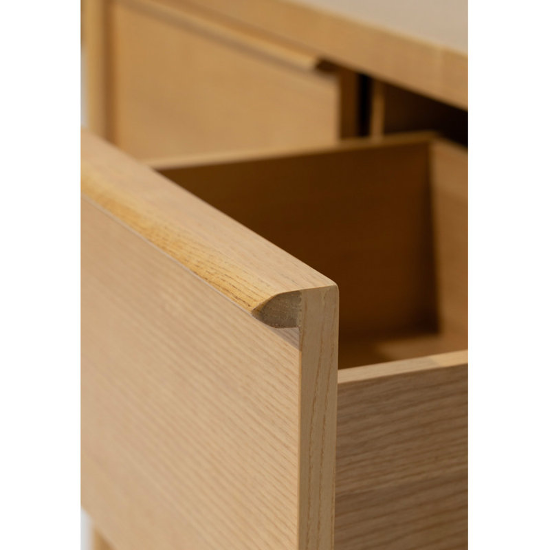 Buffet italien de style minimaliste