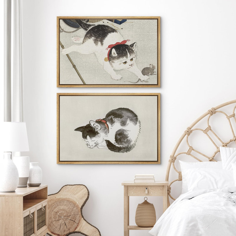 Chats de style japonais se ruant sur les animaux de la souris 2 pièces, Encadré naturel, H 16 po x l 24 po