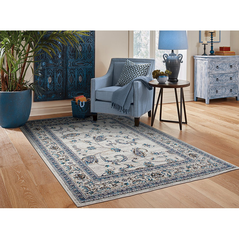 Resendiz Oriental Indoor / Outdoor Rug, Rectangle 2' x 3'