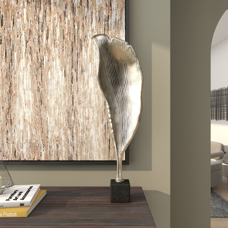Sculpture Frejya, H 35,65 po x l 10,5 po x P 4,15 po, Argent