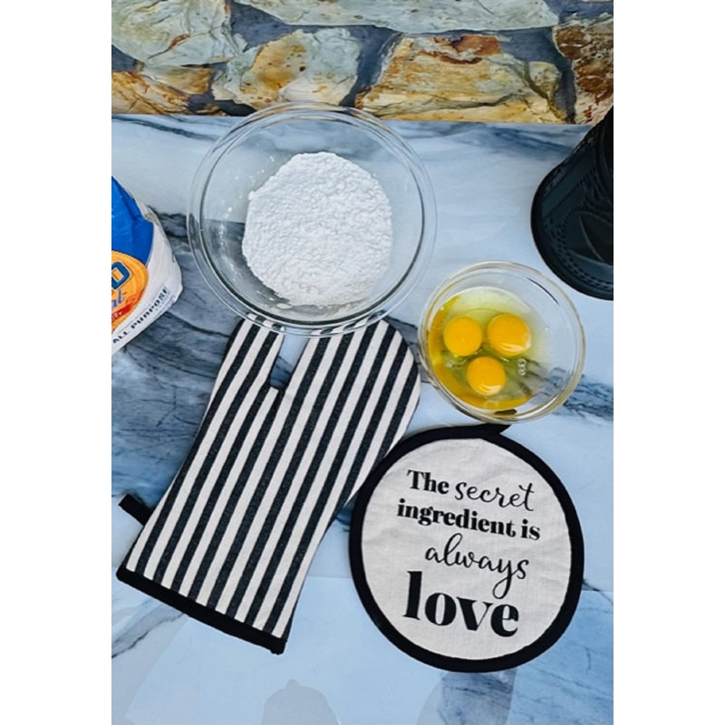 Drew DeRose Designs Striped Cotton Potholder & Oven Mitt Set