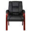 Fauteuil d'invité Aria avec finition en bois brun cerise, vinyle noir-117561349