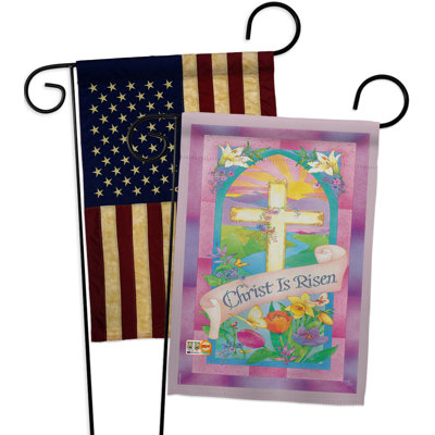 Christ est un mélange de polyester décoratif à 2 côtés 13 x 18,5 po. drapeau de jardin
