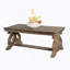 Table basse de style traditionnel avec pieds à volutes courbés et finition chêne vieilli, parfaite pour les salons élégants