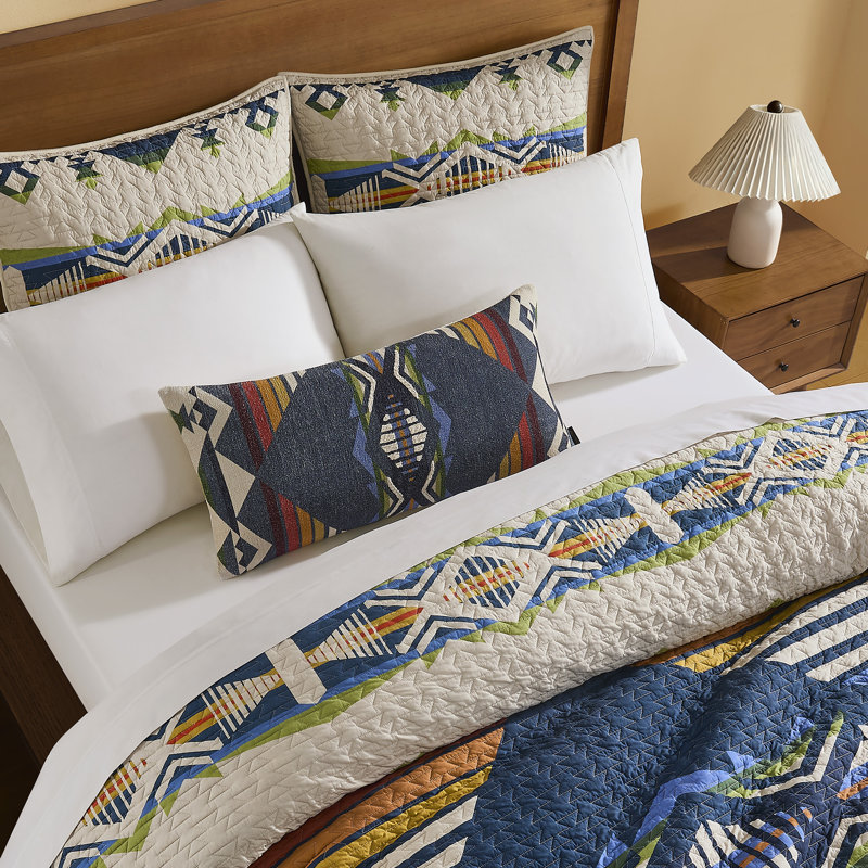 Coussin Creekside