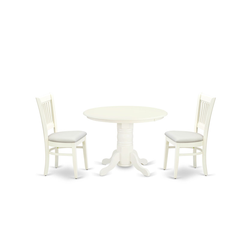 L'ensemble de table de salle à manger 3 pièces comprend une table de cuisine ronde avec piédestal et 2 chaises en lin, blanc lin
