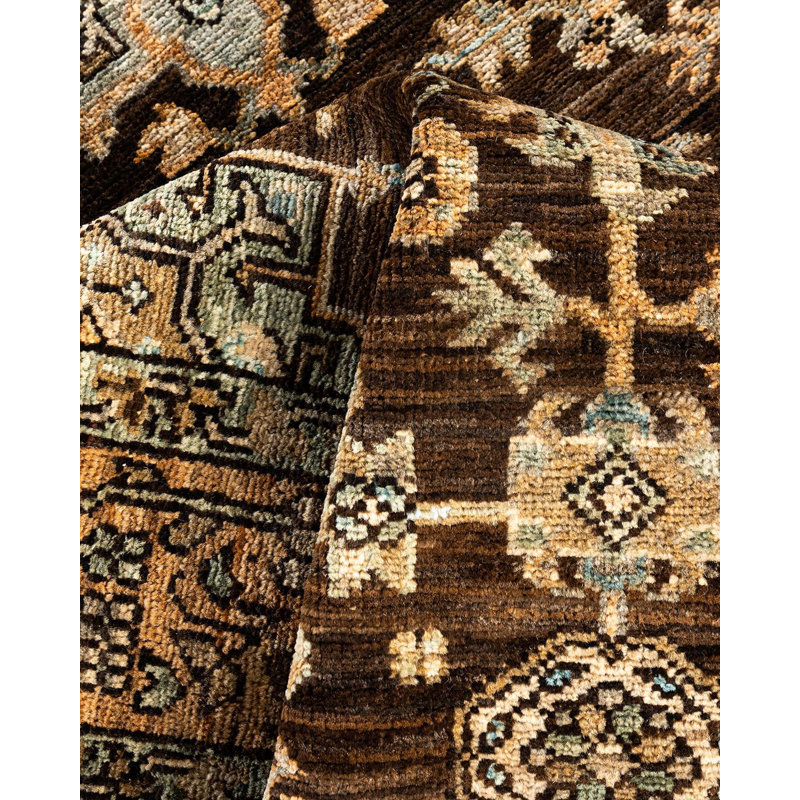 Serapi One-of-a-Kind 4' 0" X 5' 10" Hand Knotted Area Rug