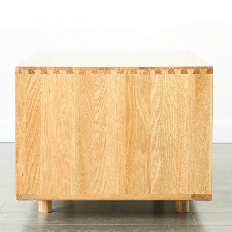 Table basse moderne entièrement en bois massif