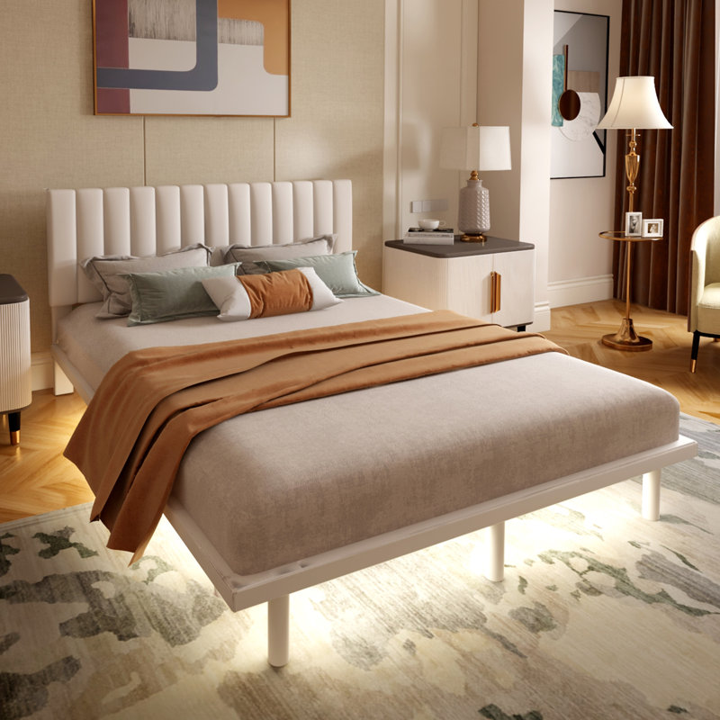 Grand lit plateforme, Beige
