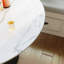 Table de coin-repas moderne de 35 po, petite table de salle à manger pour coin-repas et espaces compacts, plateau en pierre frittée blanc brillant avec base en métal noir, table facile à nettoyer-1974035707-1974035705-1974035710