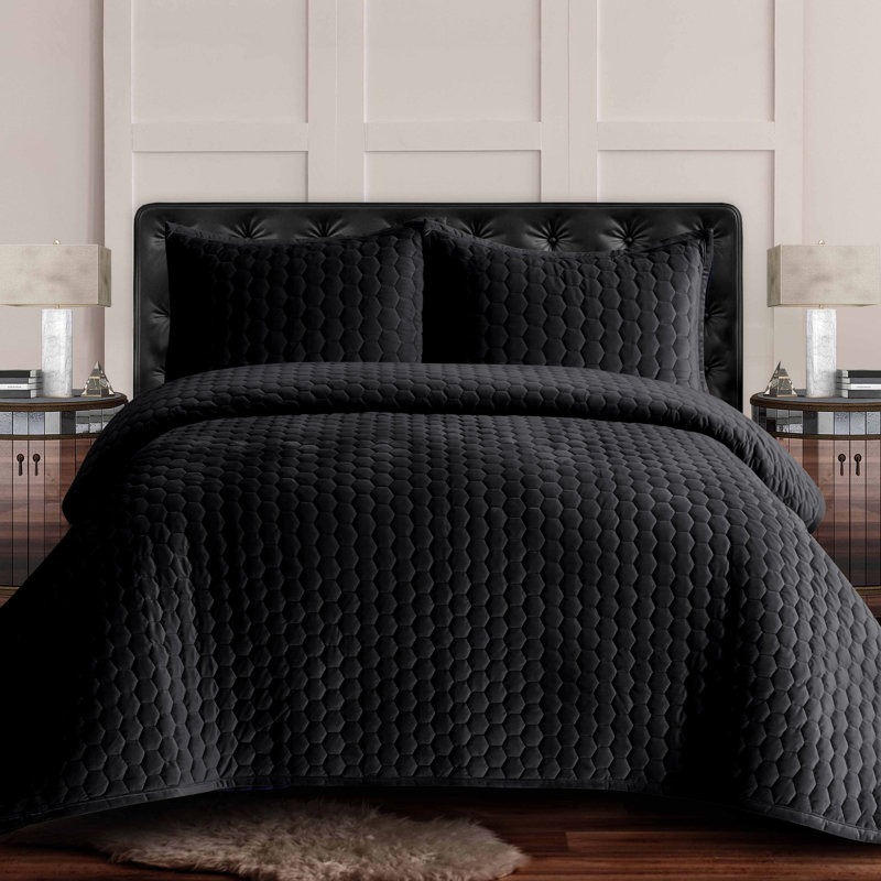 Lugano Quilt, Twin Quilt + 1 Standard Sham, Black