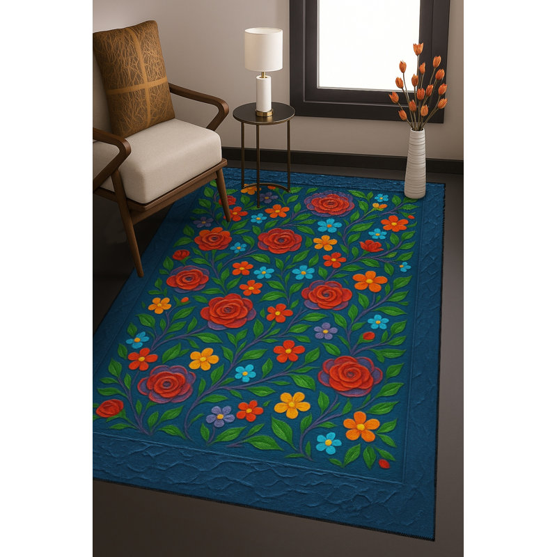 Tapis tissé à motif floral bleu marine Mosso, 3 pi 3 po x 9 pi 10 po
