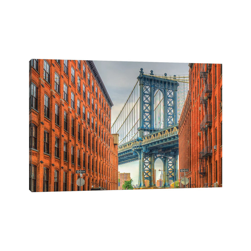 Dumbo by David Gardiner - Wrapped Canvas Print, 20.32 cm H x 30.48 cm W