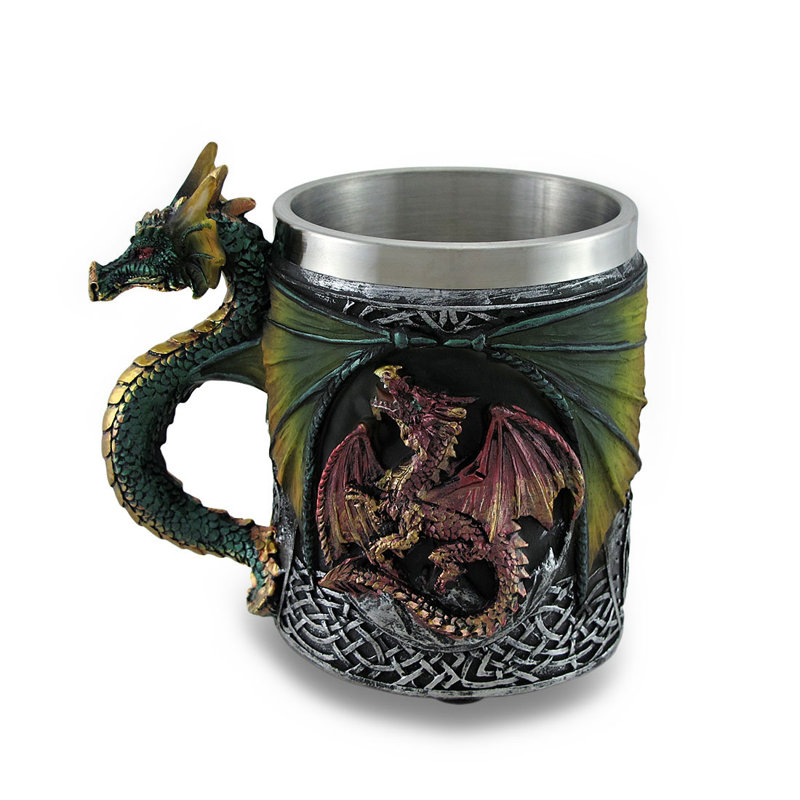 Chope celtique gothique en résine coulée, ornée d'un dragon, doublée d'acier inoxydable, verte et dorée, hauteur 11,4 cm