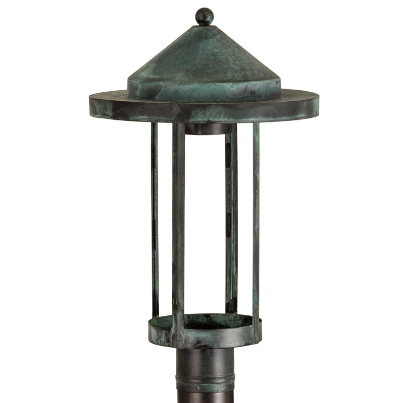 Yerby Lamp Post (Full)