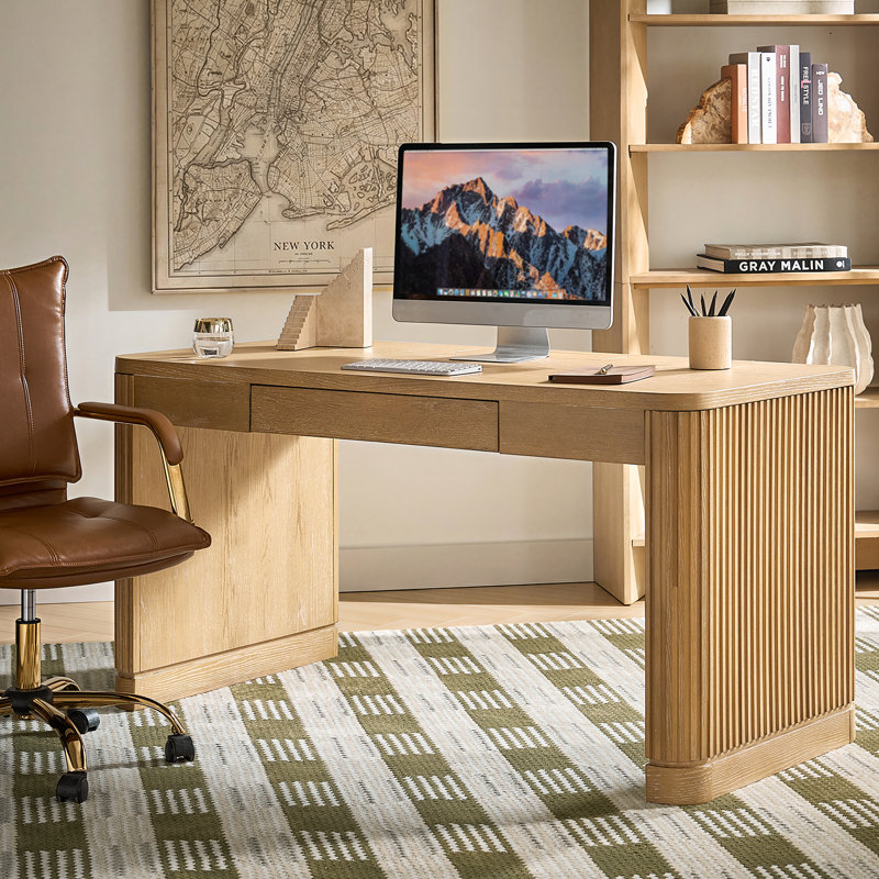Bureau cannelé en bois massif l 60 po William avec gestion des câbles et prises de courant, Dérive en mer