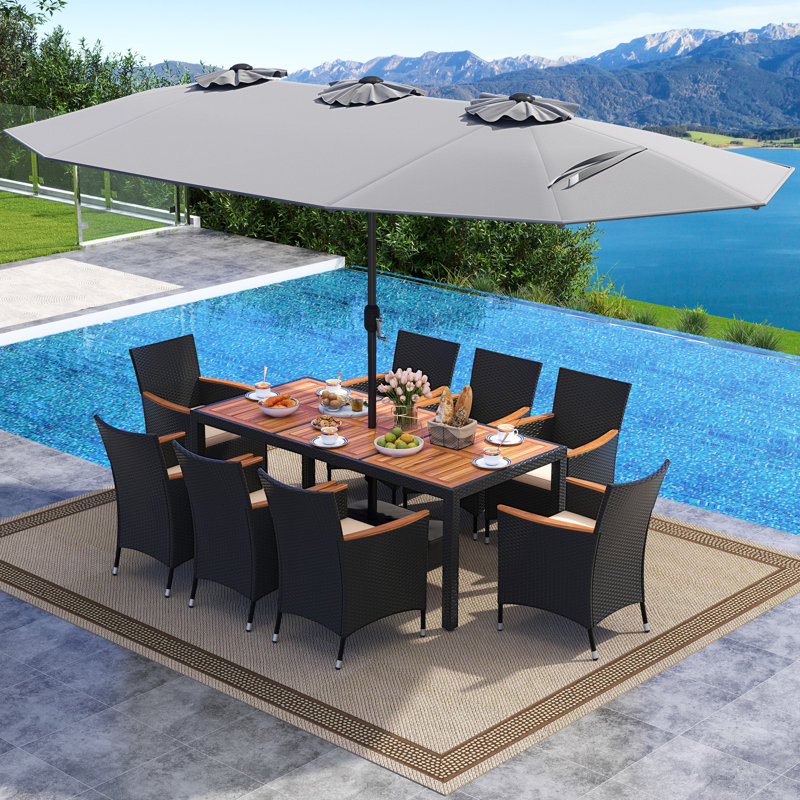 Ensemble de 11 chaises de patio en osier avec parasol double face et 8 chaises empilables, Brun, Gris