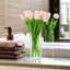 Arrangement floral tulipes artificielles dans un vase-856996947