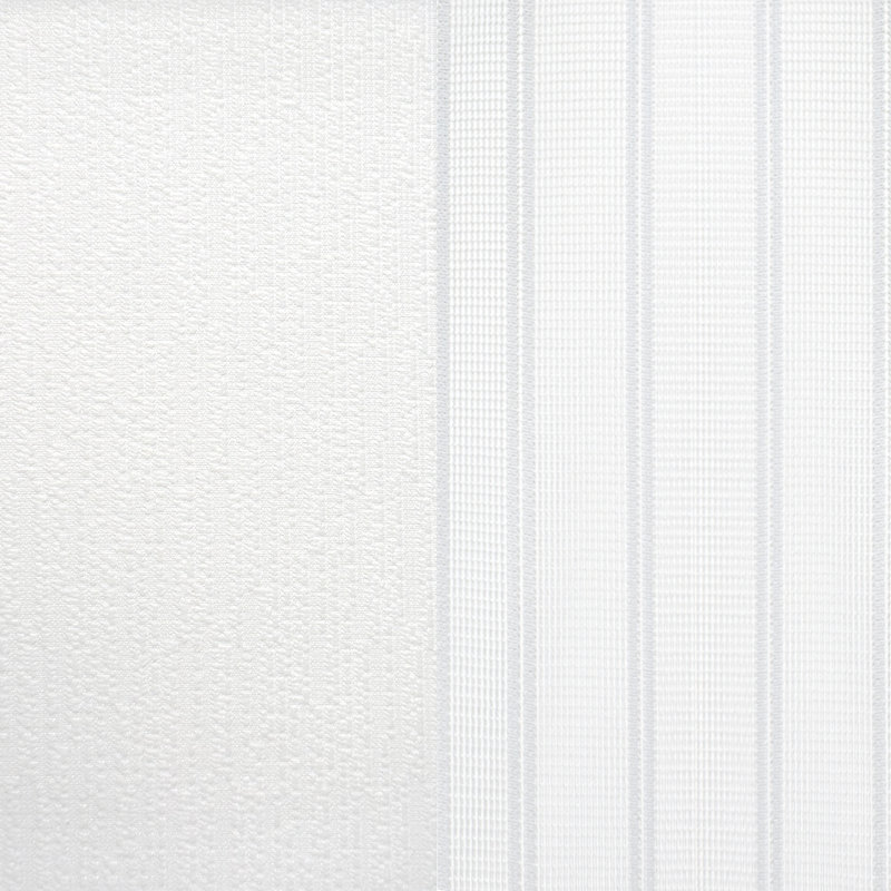 Voilages verticaux filtrant la lumière